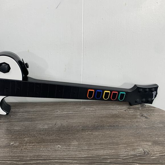 Nintendo Wii Guitar Hero Controller Gibson Les Paul RedOctane 95125.805 W/ Strap - Picture 3 of 9